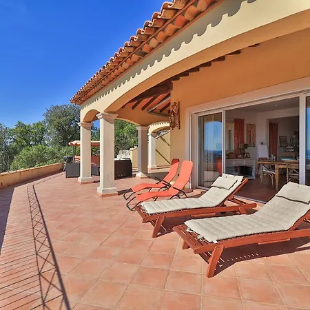 Villa Marly Mit Meerblick Und Pool