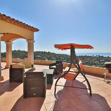 Villa Marly Mit Meerblick Und Pool